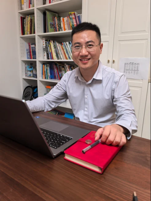 Steven, international patient coordinator based in Nanjing